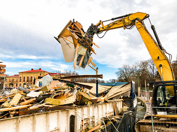 Best Construction Debris Removal  in Waynesville, MO